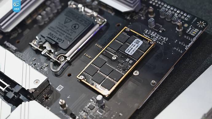 RAM CAMM2 installée sur la carte mère MSI Z790 Project Zero Plus