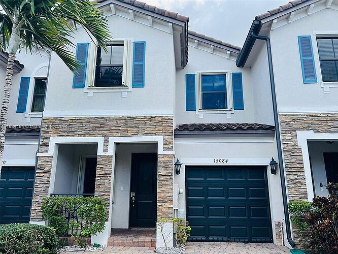 fb797cfd03b1f2274f97af5c816de01f-cc_ft_960