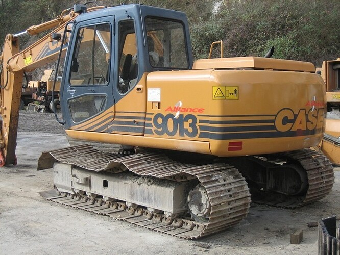 location-pelle-hydraulique-sur-chenilles-case-9013-grezes