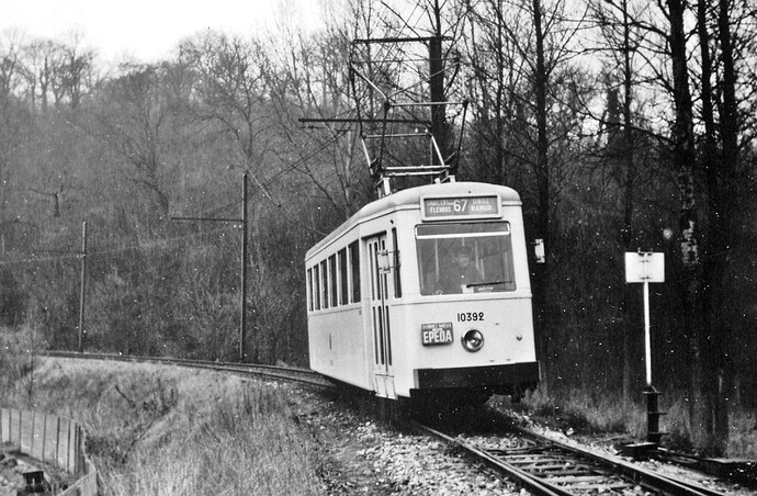 18420884031_81b484c4b9_b