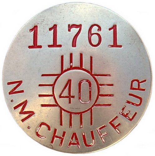 r-s NM Chauffeur Badge 1940  11761 wh-bj