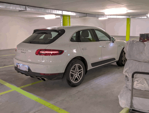 Porche_Macan_S_changement_roues